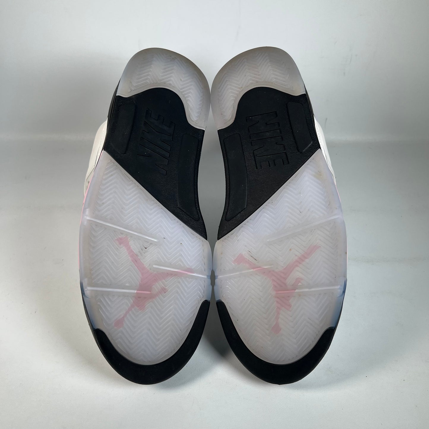 Jordan 5 Medium Soft Pink (2025) Size 9.5 USED s22231