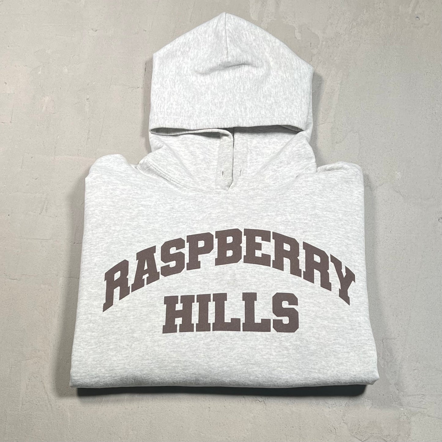 GV Gallery Raspberry Hills Gilden Grey Hoodie Size Medium USED x17494