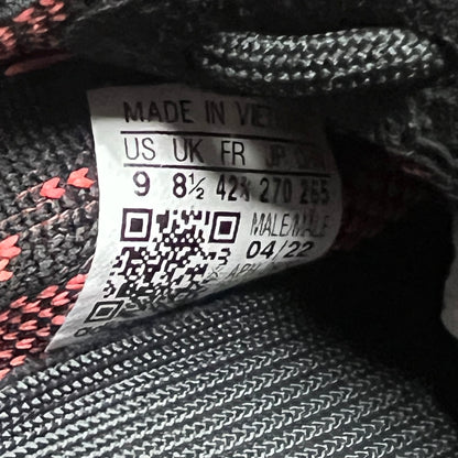 Yeezy 350 Core Black Red Size 9 NEW s13843