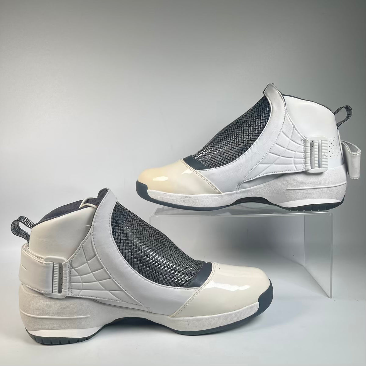 Jordan 19 Chrome (2004) Size 11 USED s23397