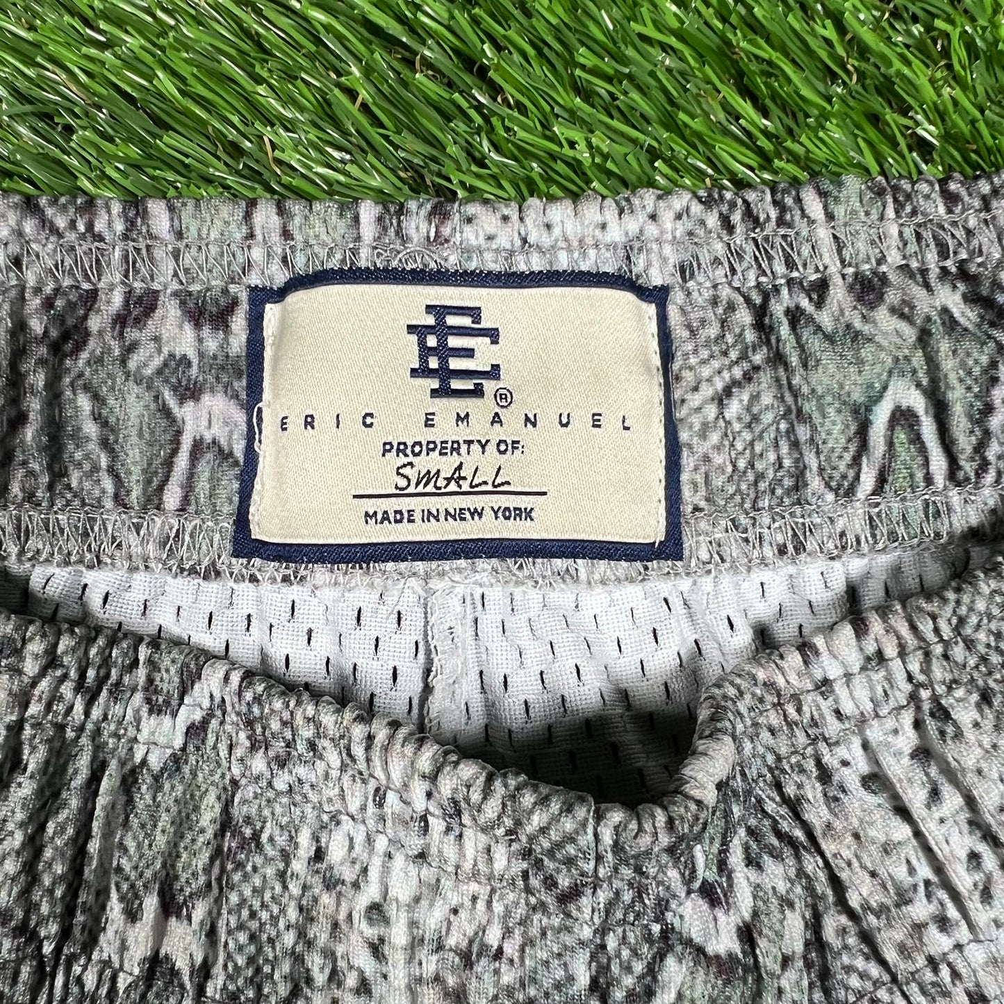 Eric Emanuel Black Logo/Snakeskin Shorts Size Small USED x14691