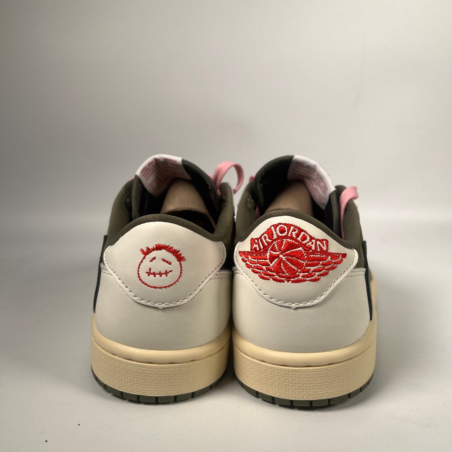 Jordan 1 Low Travis Scott Medium Olive (2024) Size 7.5 NEW s20019