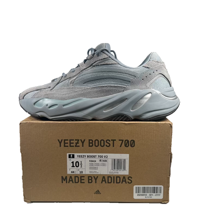 Yeezy 700v2 Hospital Blue (2019) Size 10.5 USED s23767