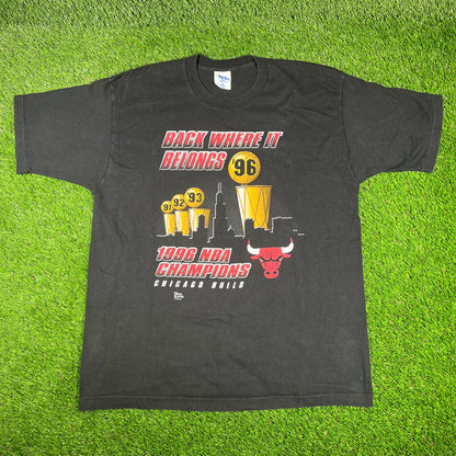1996 Chicago Bulls Back Where it Belongs NBA Champs Black Tee Size XL USED v16731