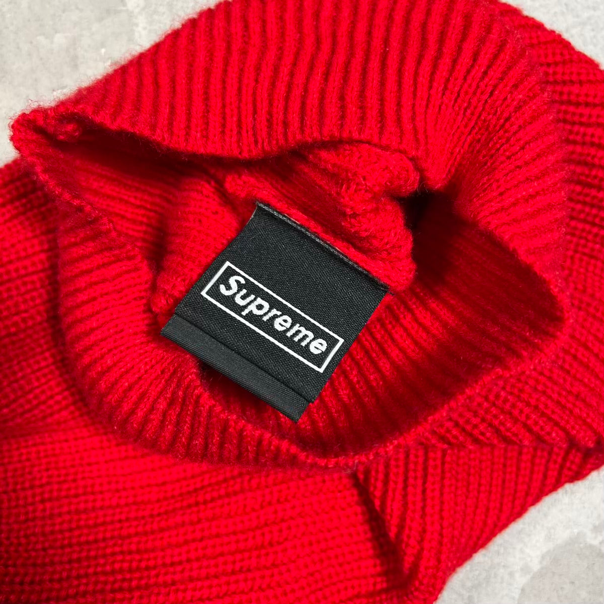 Supreme New Era Box Logo Balaclava Red (2021) USED x18789