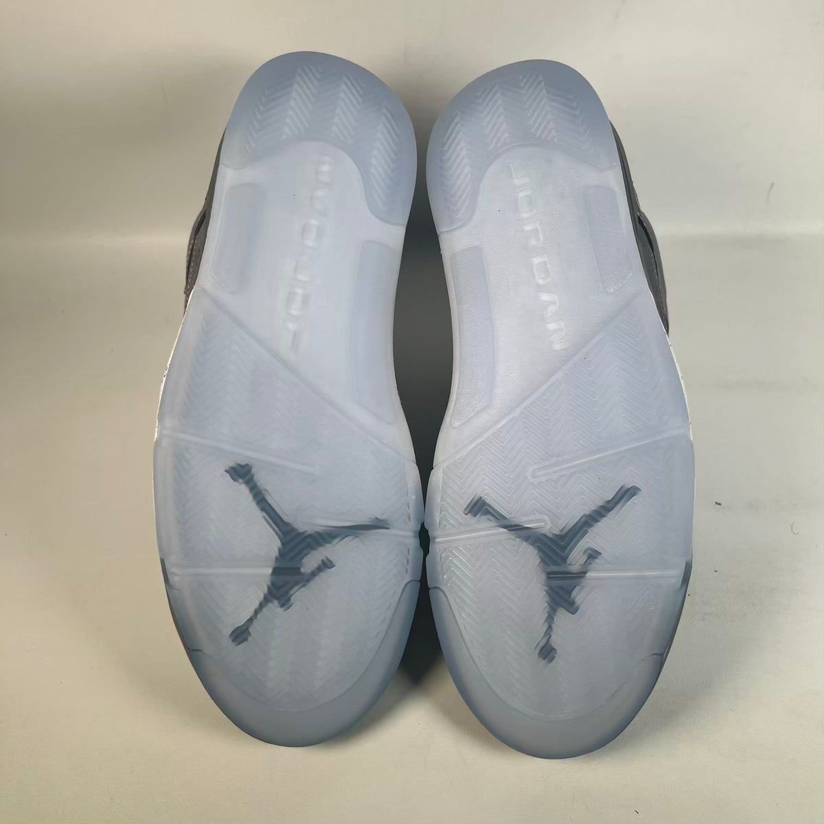 Jordan 5 Wolf Grey (2025) Size 10 NEW s23364