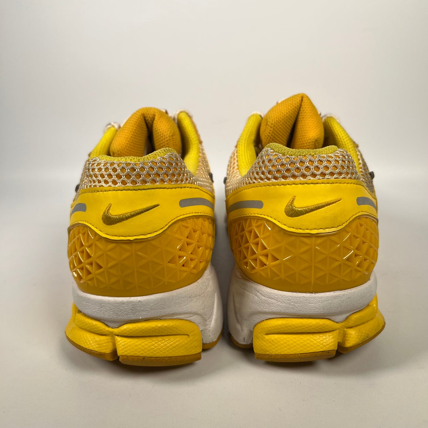 Nike Vomero 5 Yellow Ochre (2023) Size 9 USED s18727