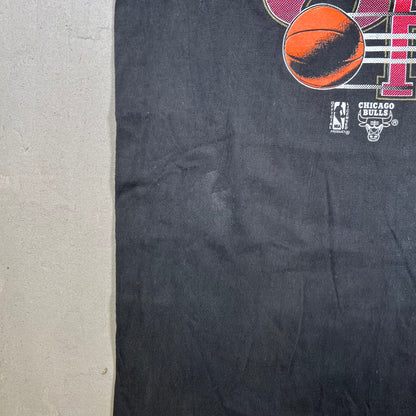 1993 Chicago Bulls 3 Peat Champs Black Tee Size XL USED v19244