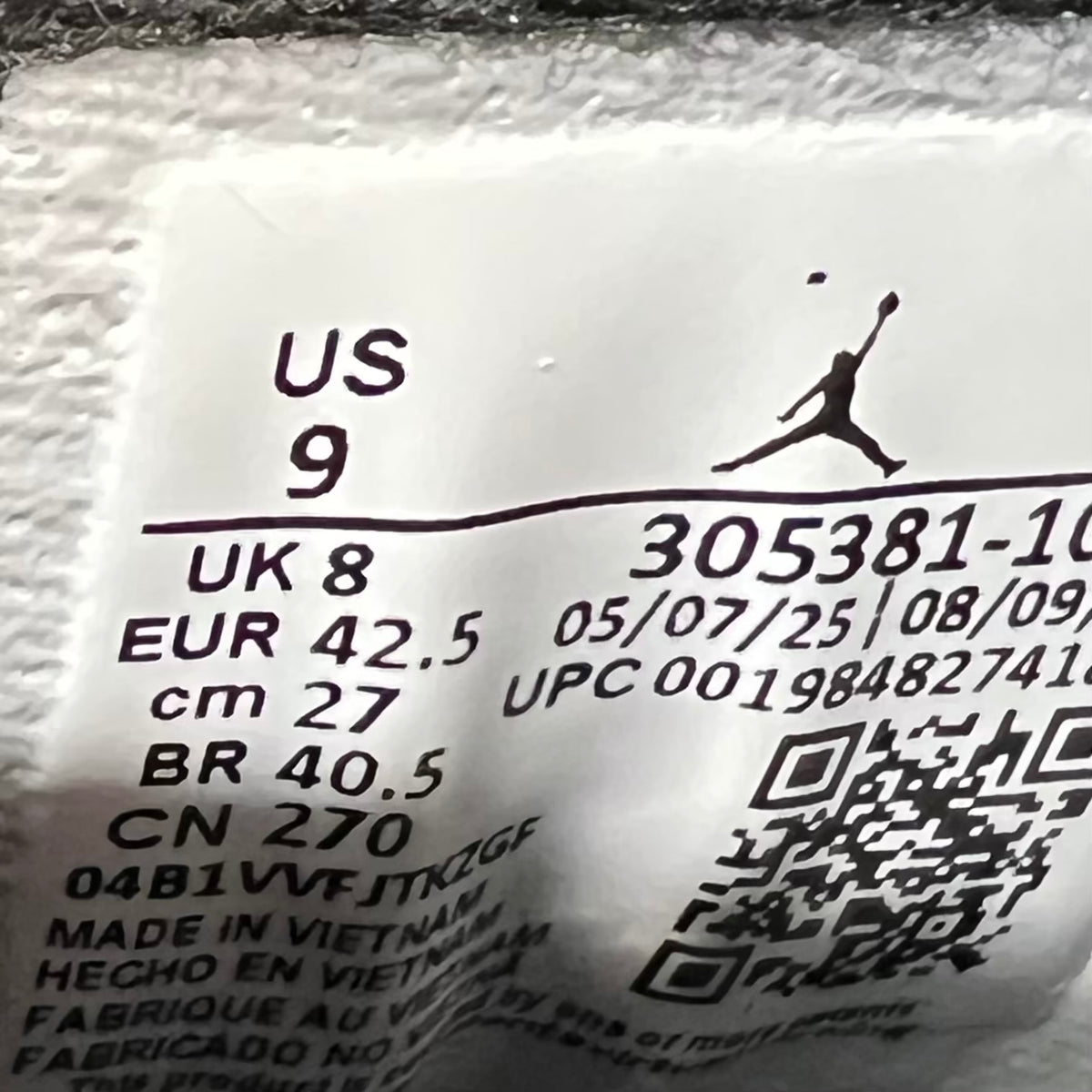 Jordan 8 White True Red (2025) Size 9 NEW s23635