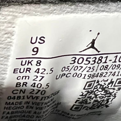 Jordan 8 White True Red (2025) Size 9 NEW s23635