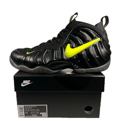 Nike Air Foamposite Pro Voltage (2026) Size 11.5 USED s23817