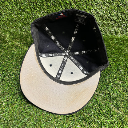 New Era NY Yankees White Logo Navy Hat Size 7 1/2 USED v16010
