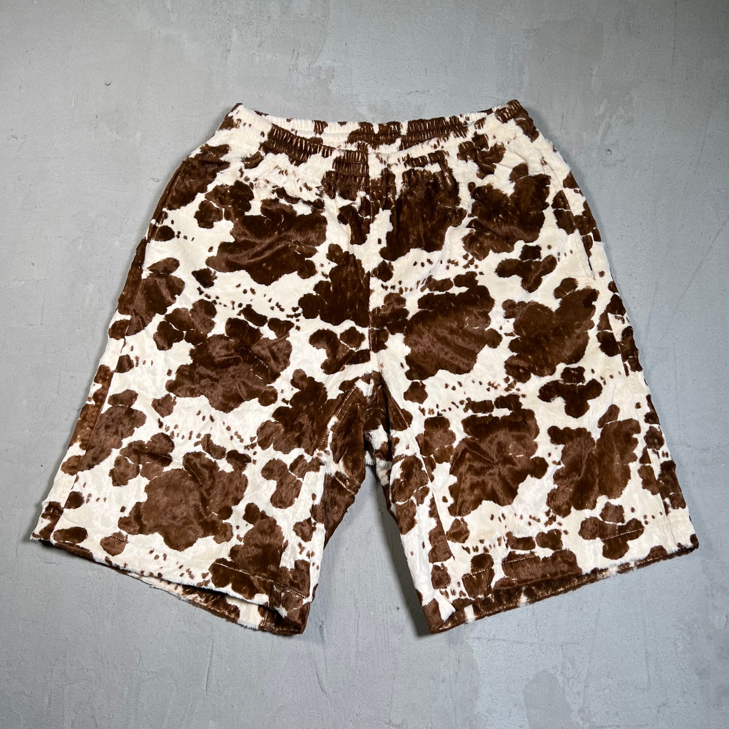 Supreme Faux Fur Cow Print Shorts Size Small USED x17611