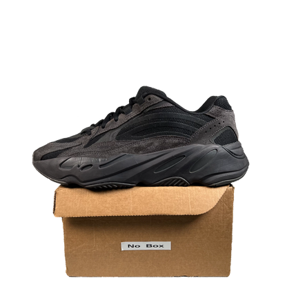 Yeezy 700 Vanta (2019) Size 10 USED s22258