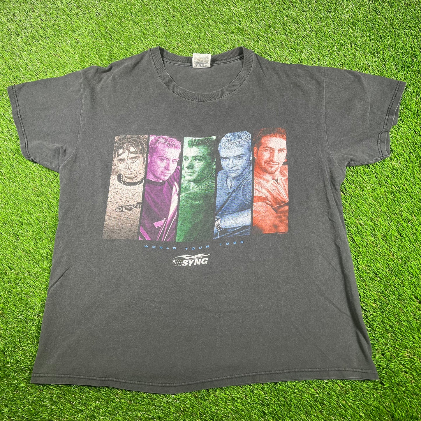 1998 NSync Black World Tour Tee Size Large USED