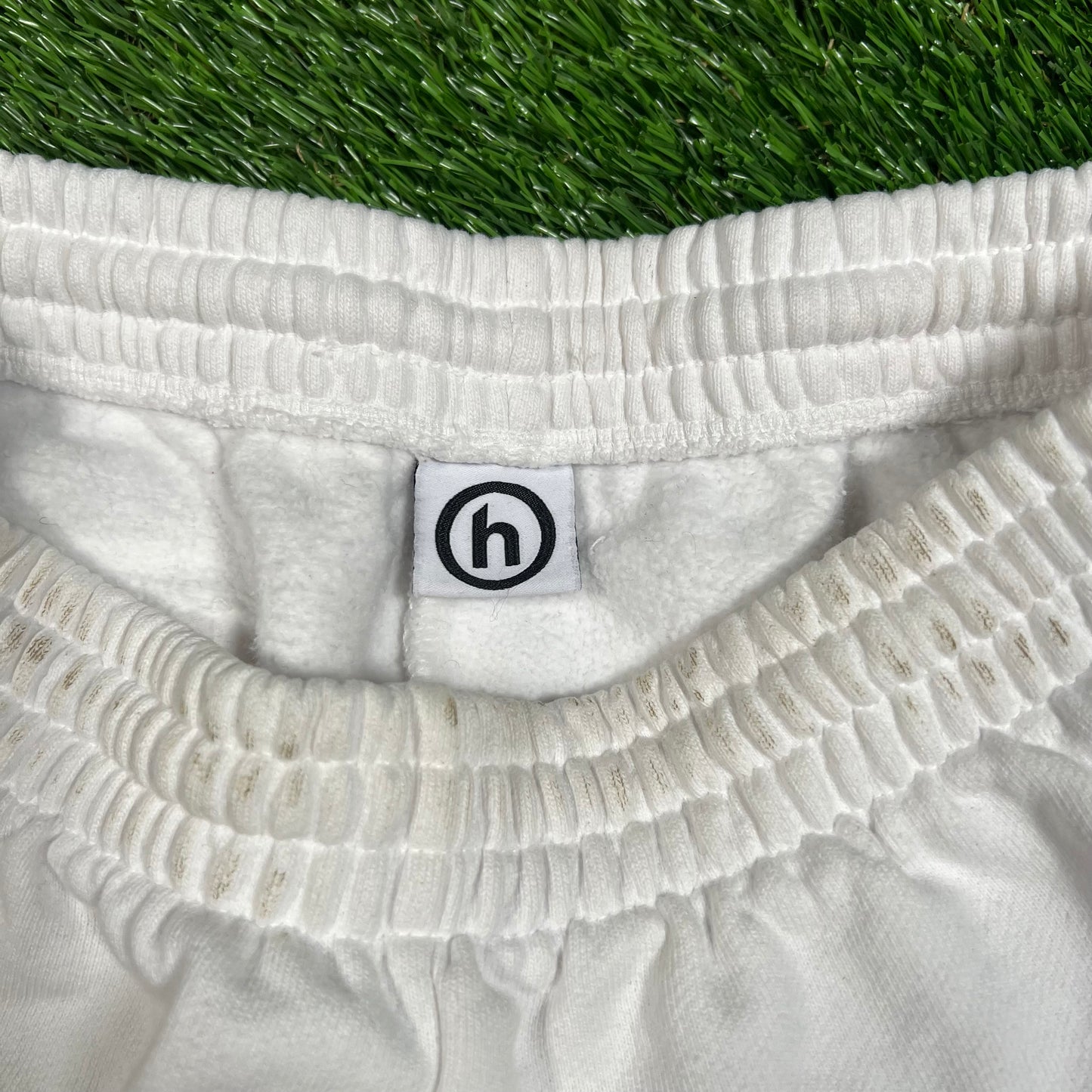 Hidden NY Asics Visual Dynamics Printer Inked White Sweatpants Size Small USED x15903