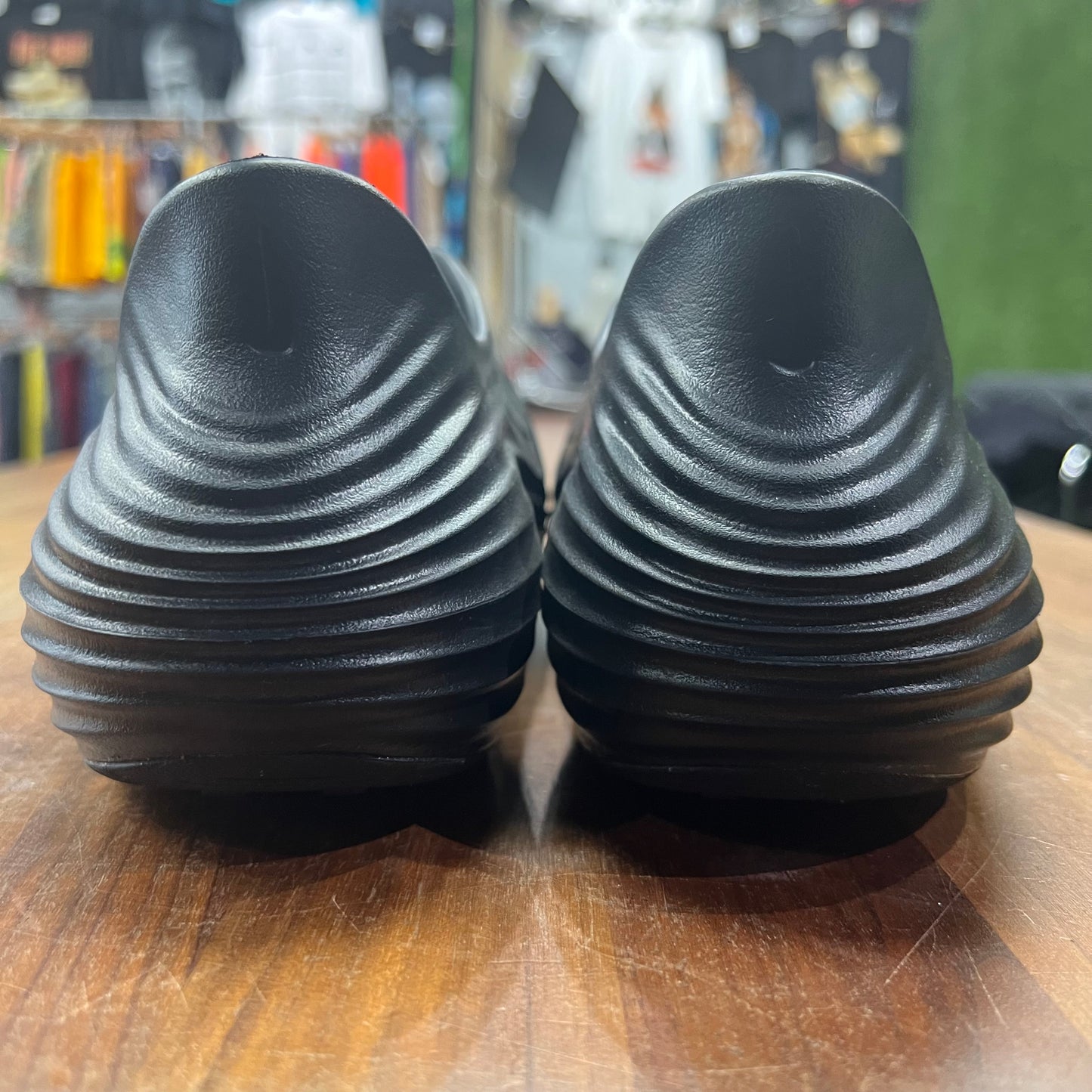 Nike ReactX Rejuven8 Triple Black Size 8 USED s17041