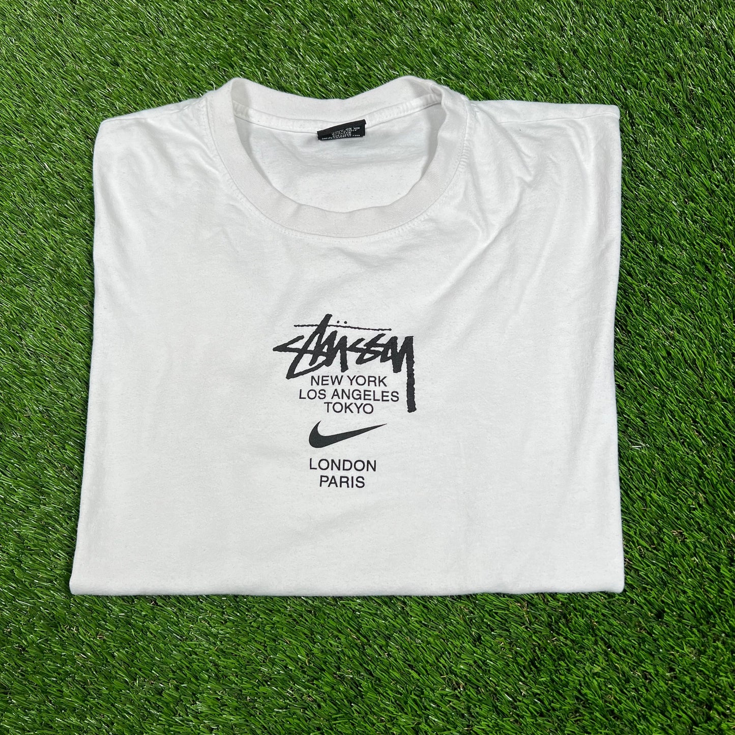 Stussy Nike Citys White Tee Size Large USED x14616