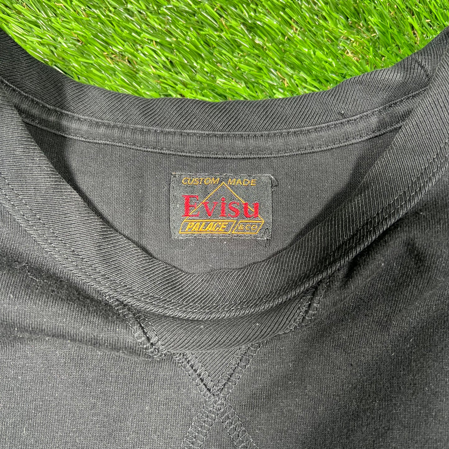 Palace x Evisu Black Tee Size Large USED x14370