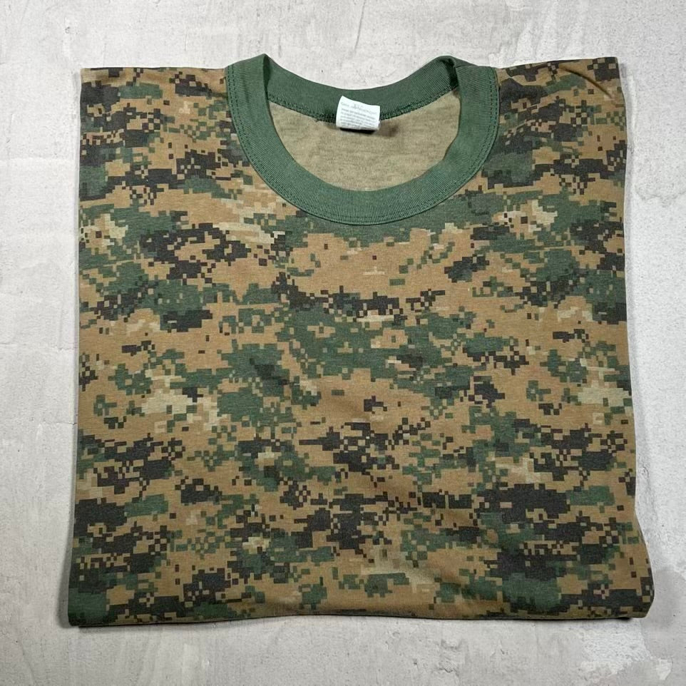 1980s Digi Camo Tee Size XXL USED v20069