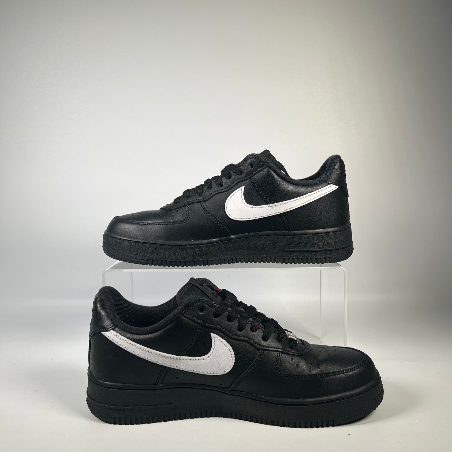 Nike Air Force One Supreme Black White (2025) Size 7.5 USED s20322