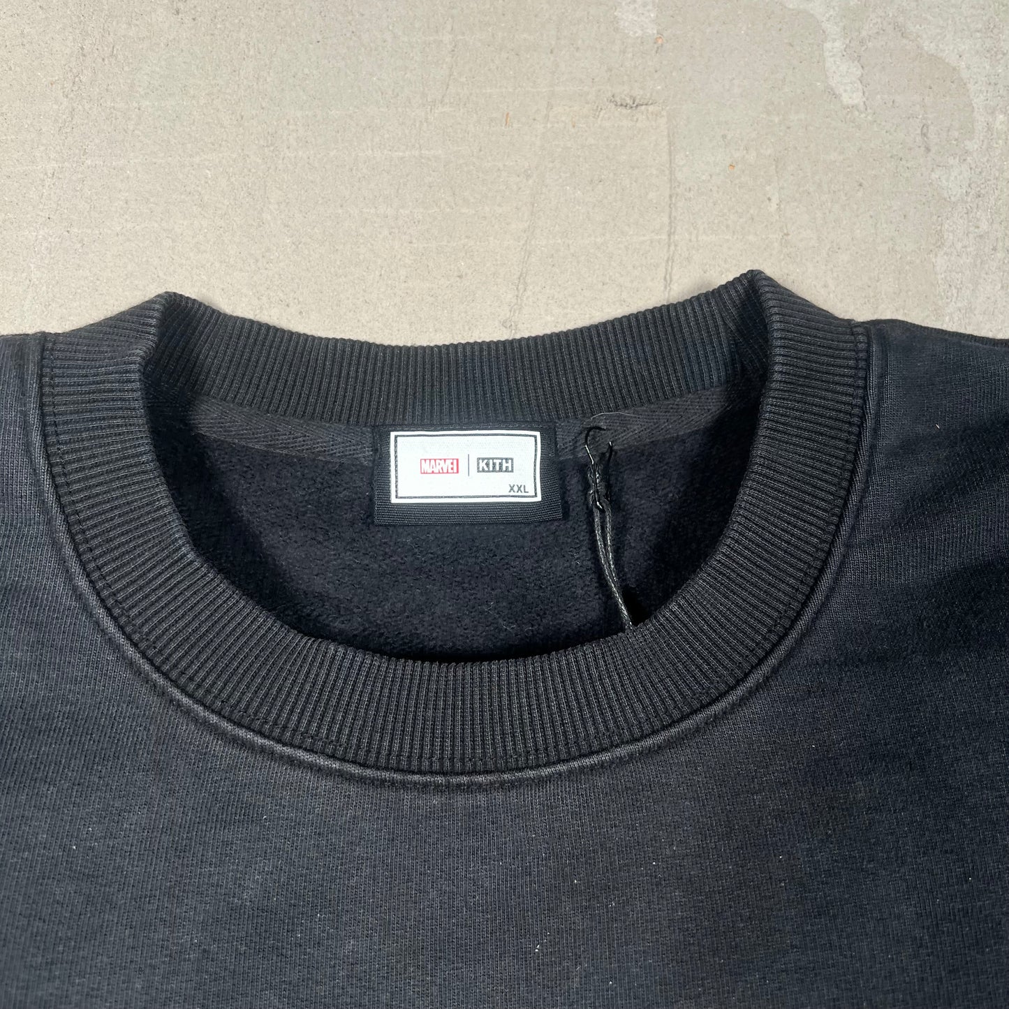 Kith Marvel Villains Clash Vintage Nelson Crewneck Black (2024) Size XXL USED x17108