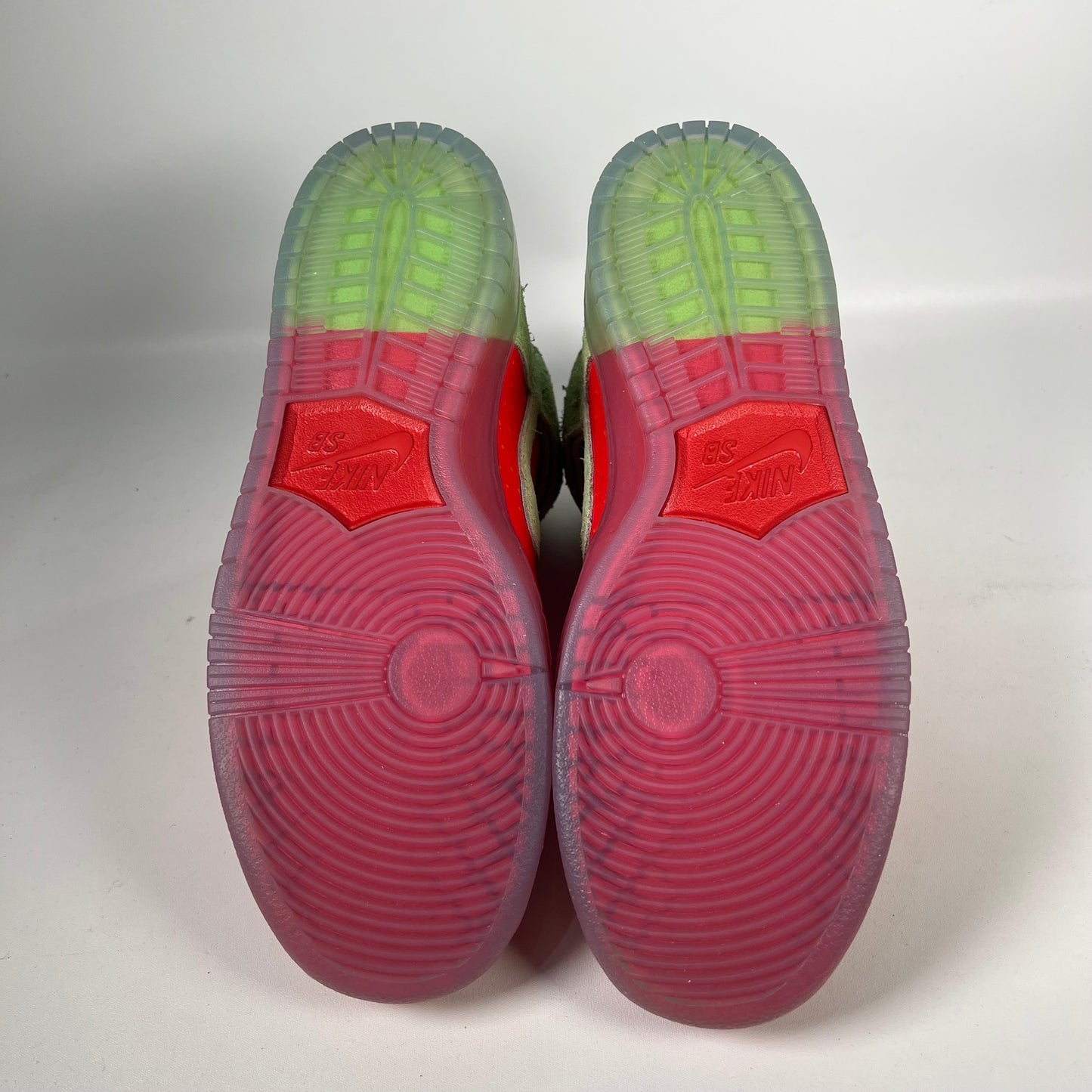 Nike SB Dunk High Strawberry Cough (2021) Size 11 NEW s19446