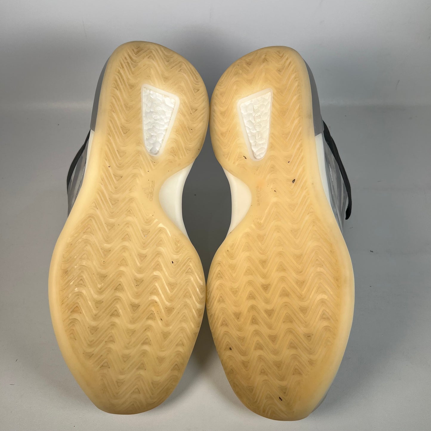 Adidas YZY QNTM BSKTLBL (2021) Size 11 USED s22461