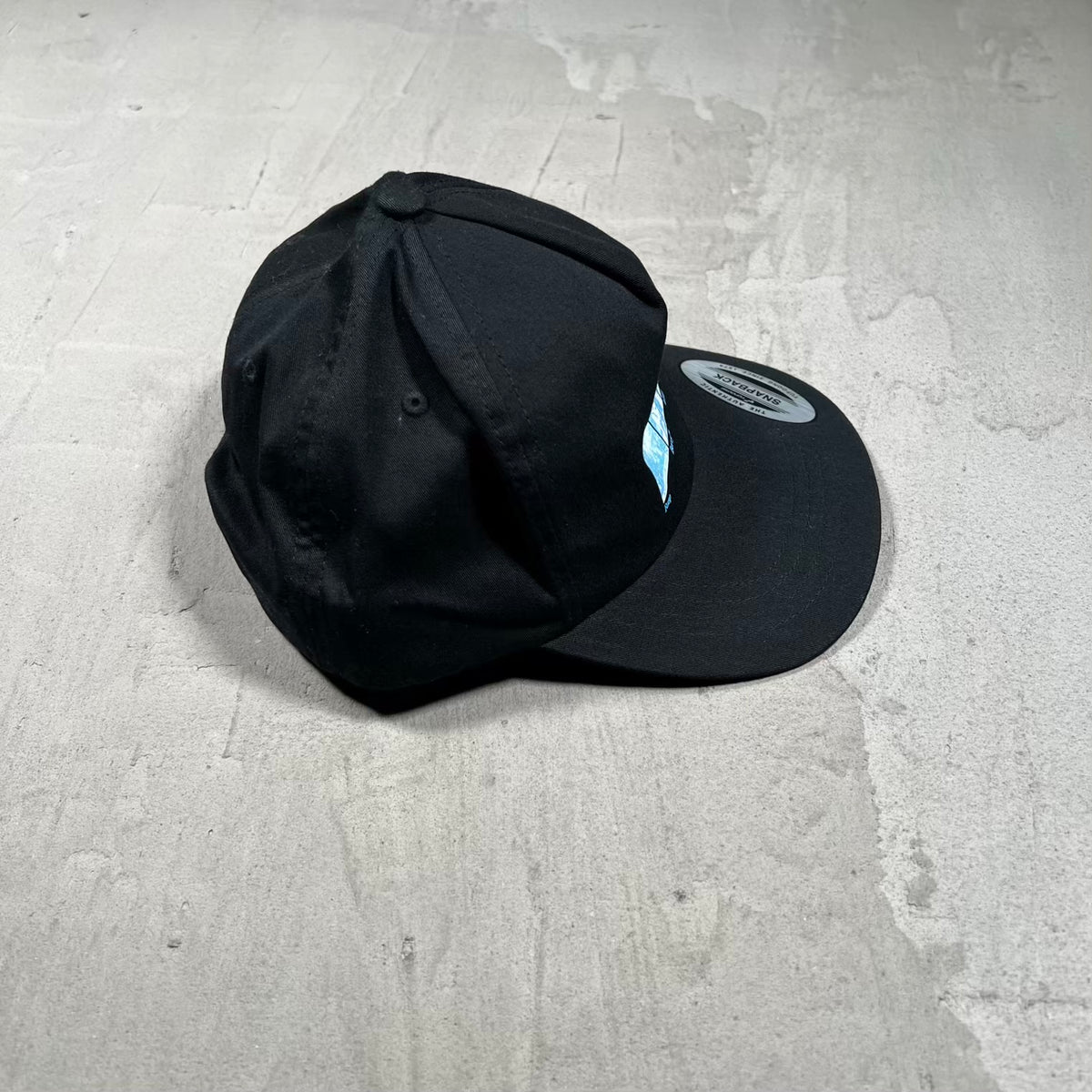 GV Gallery Raspberry Hills Berry 2013 Black Hat USED x18557