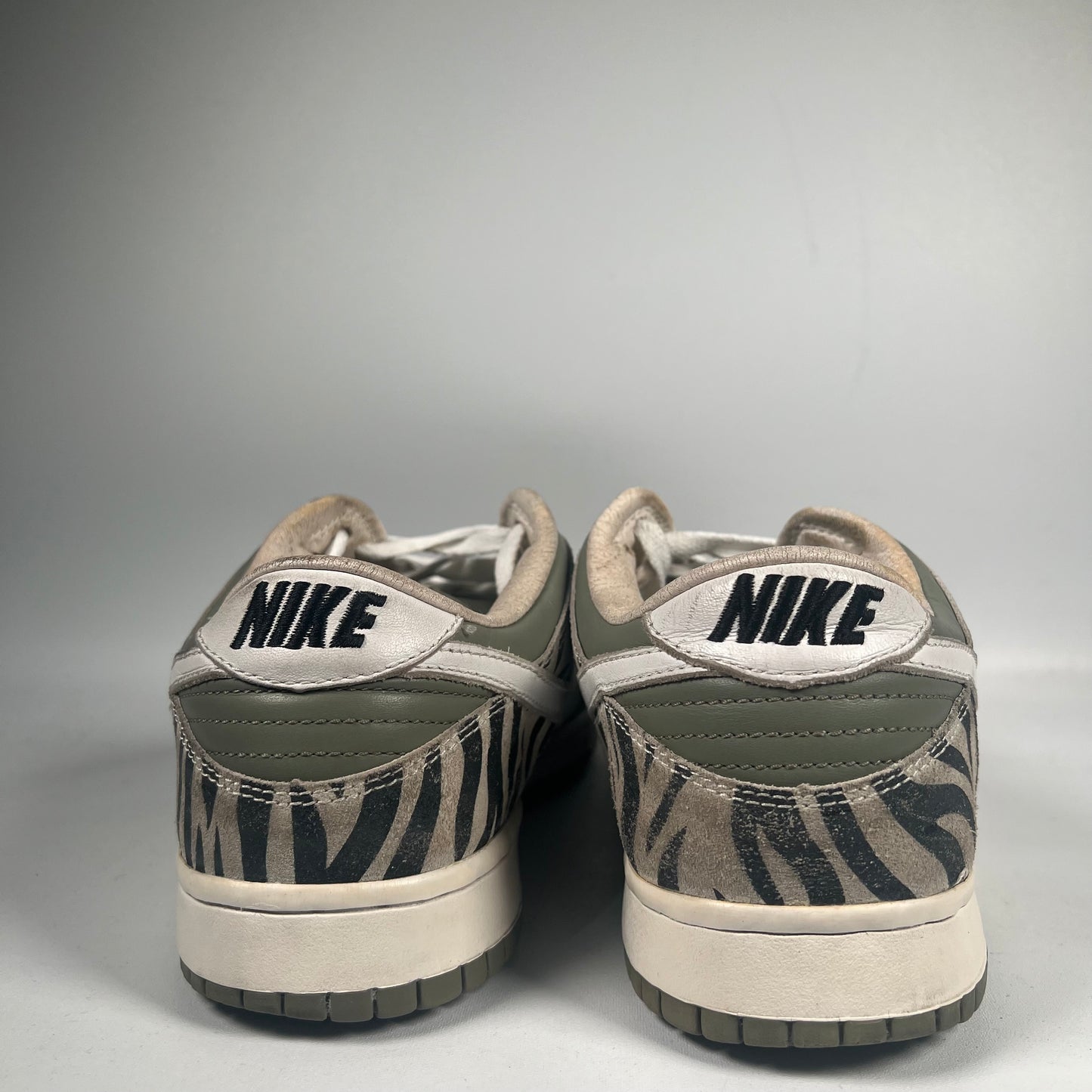 Nike Dunk Low Daktari (2003) Size 11 USED s20909