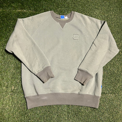 Undefeated Green Monochromatic Crewneck Size Medium USED x14094