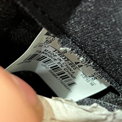 Jordan 11 Cap and Gown (2018) Size 10 USED s21196