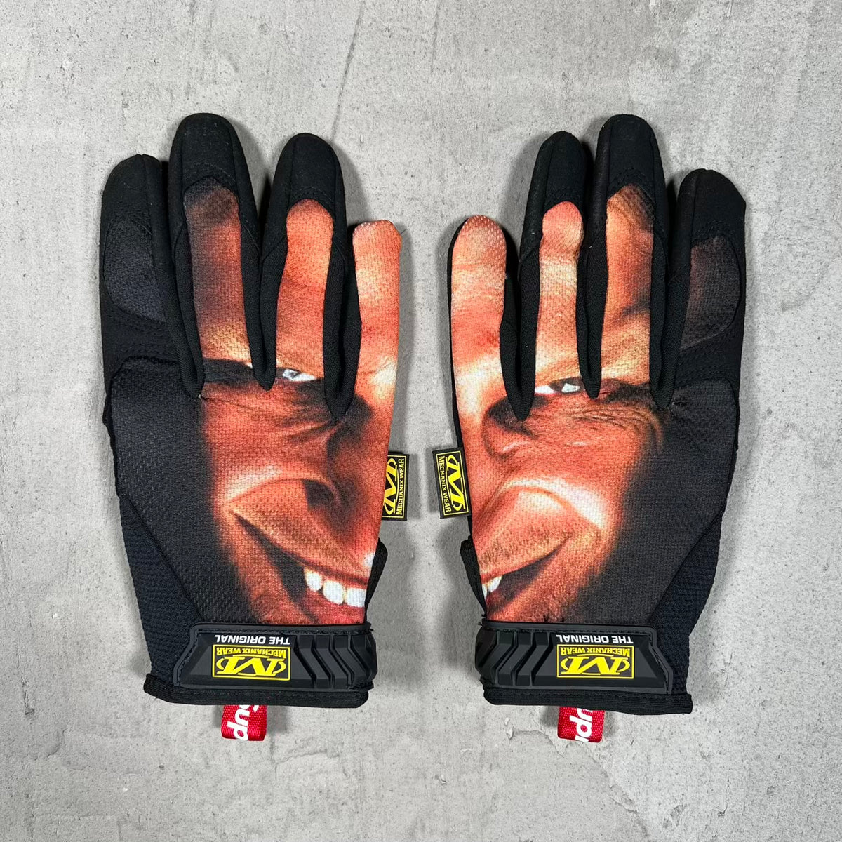 Supreme Aphex Twin Mechanic Work Gloves (2025) Size Small USED x18350