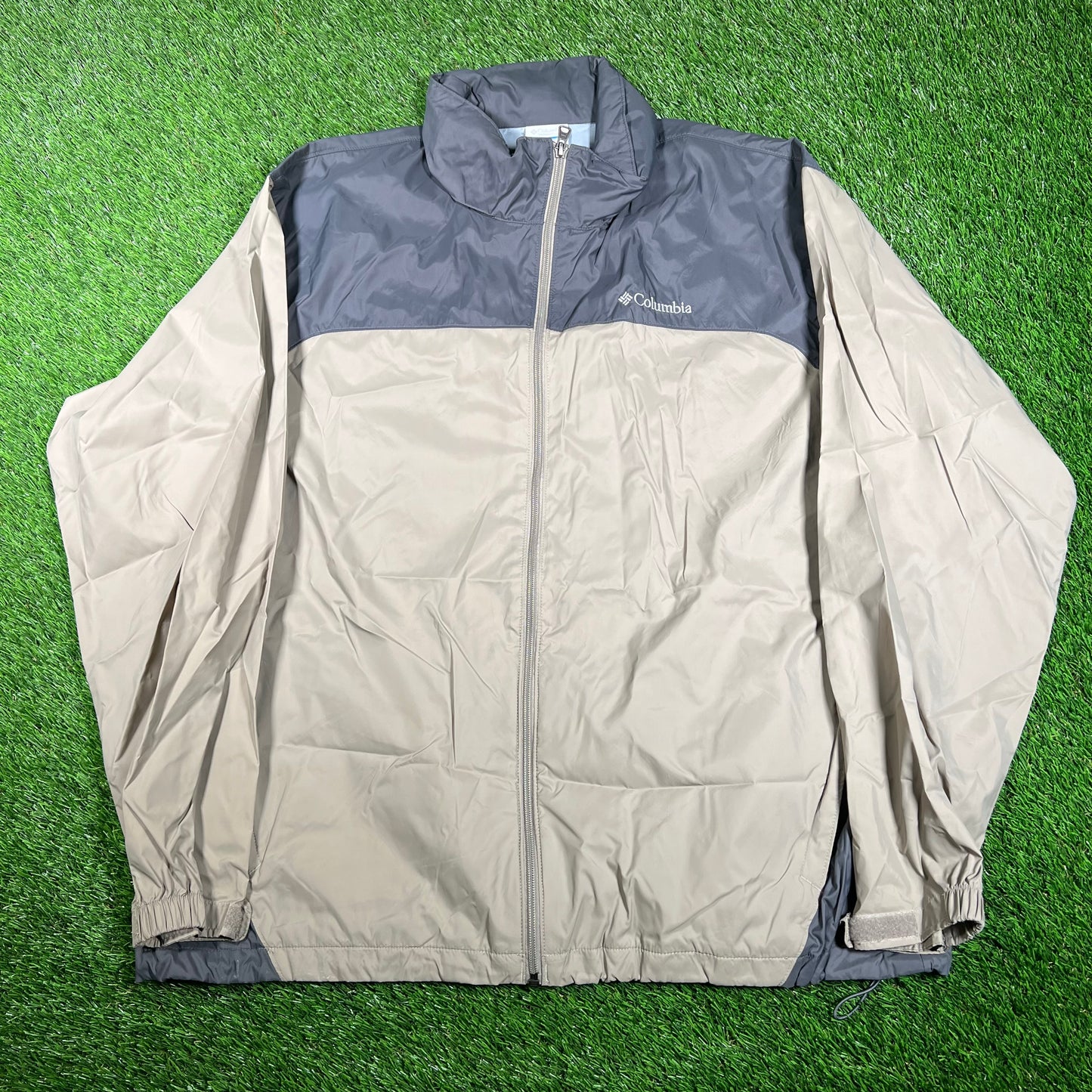 Columbia Beige/Grey Full Zip Windbreaker Size XL USED v17842