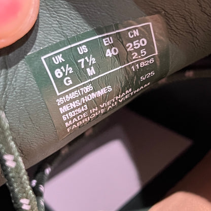 Clarks Sandord Ronnie Fleg 8th St Scarab Green (2021) Size 7.5 NEW s18736