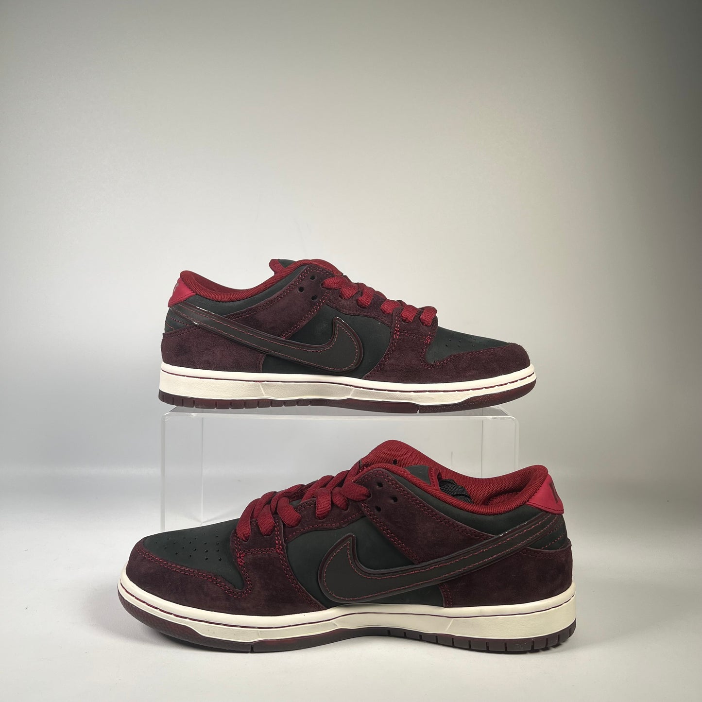 Nike SB Dunk Low Riot Skateshop (2025) Size 8.5 NEW s20612