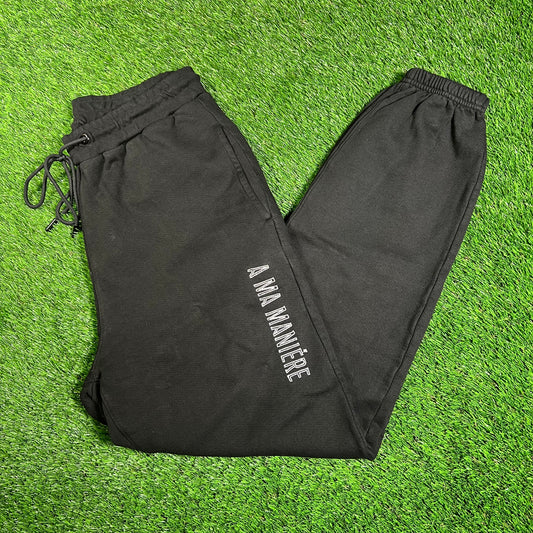 A Ma Maniere Stitch Black Sweatpants Size Medium USED x16022
