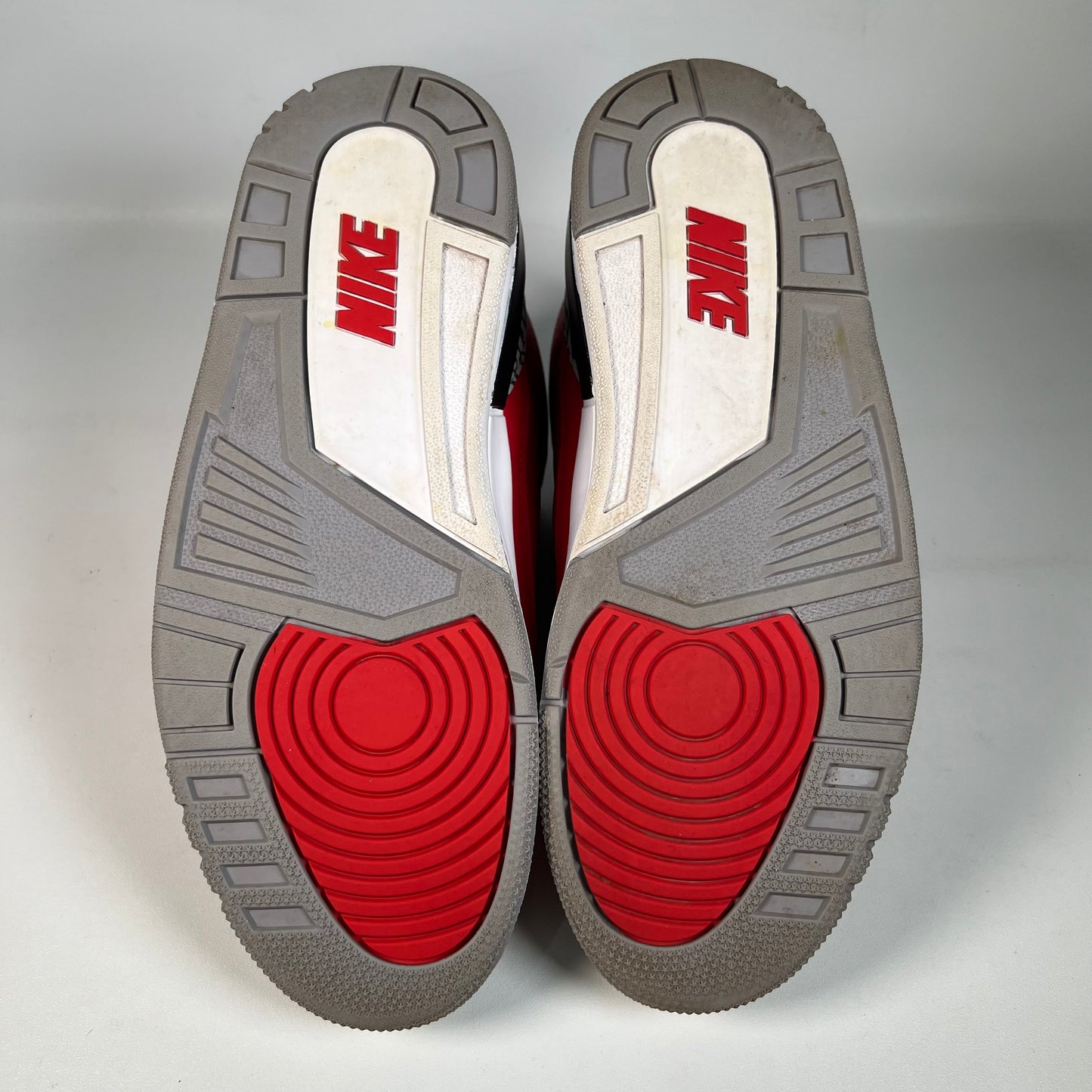 Jordan 3 Unite (2019) Size 10 USED s22291