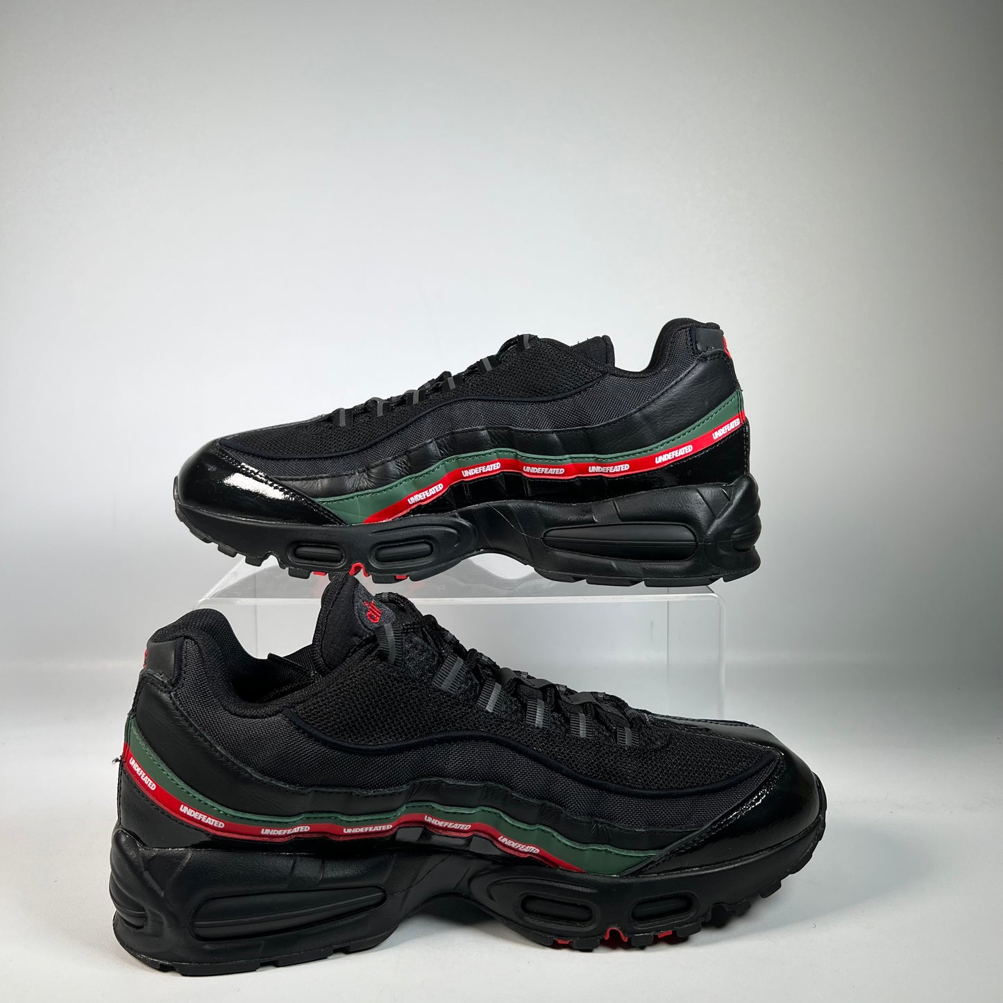 Nike Air Max 95 Undefeated Black (2025) Size 11 USED s22532