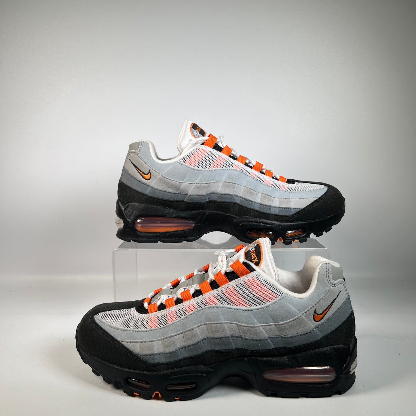 Nike Air Max 95 Mandarin Orange (2025) Size 10 USED s22411