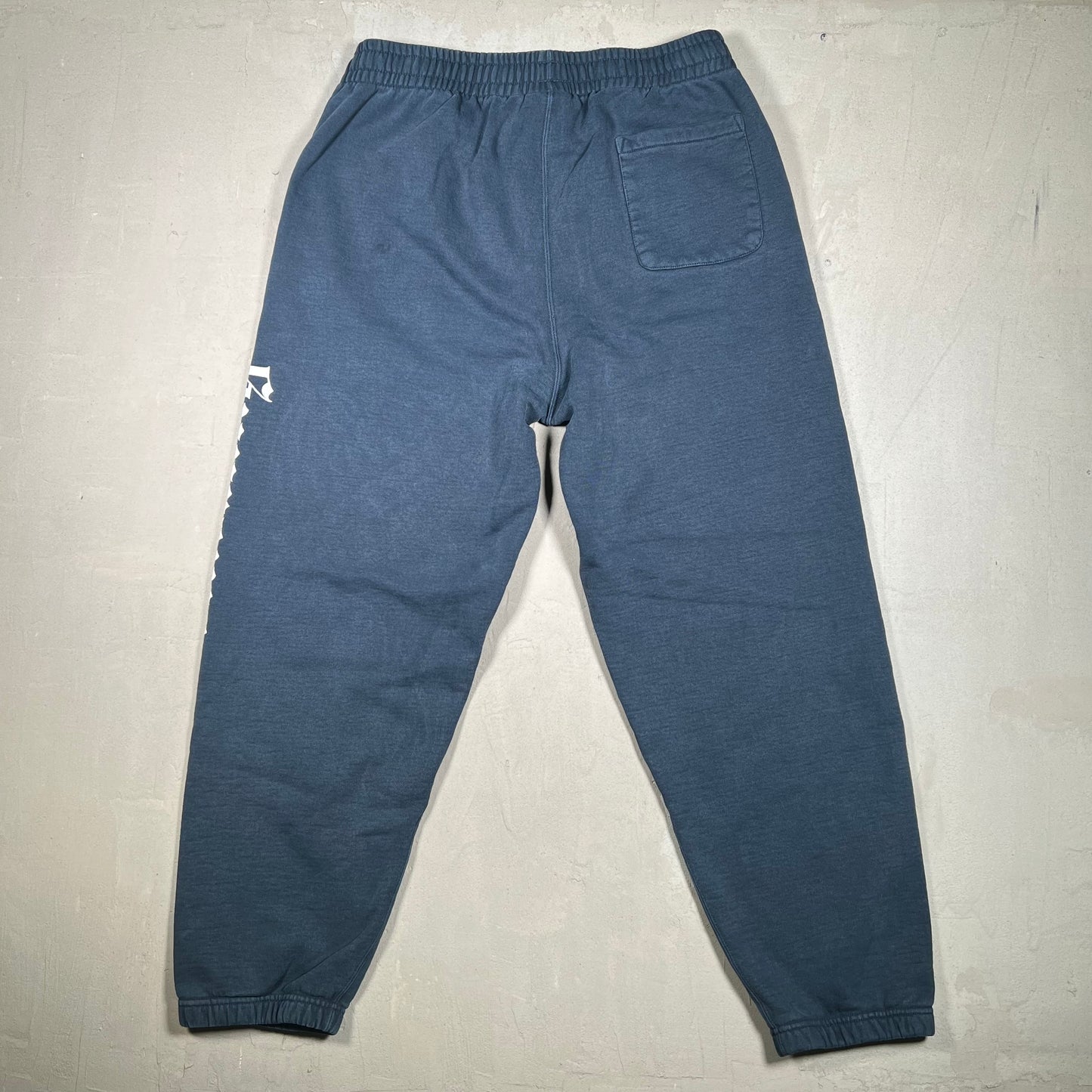 Supreme Old English Navy Sweatpants (2025) Size Large USED x17300