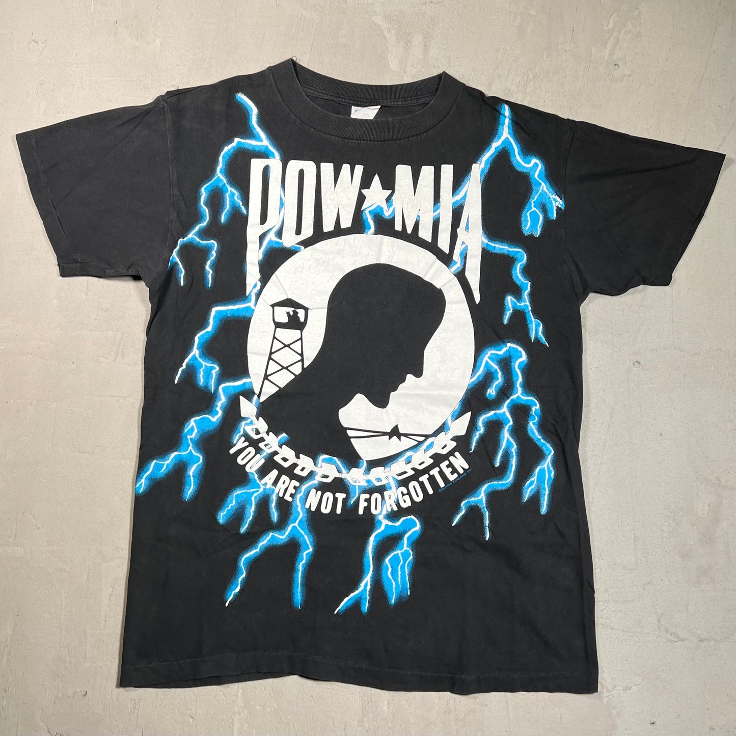 American Thunder 1990s POW MIA Tee Size Large USED v8653