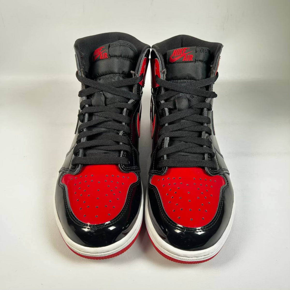 Jordan 1 High Patent Bred (2021) Size 10 USED s23355