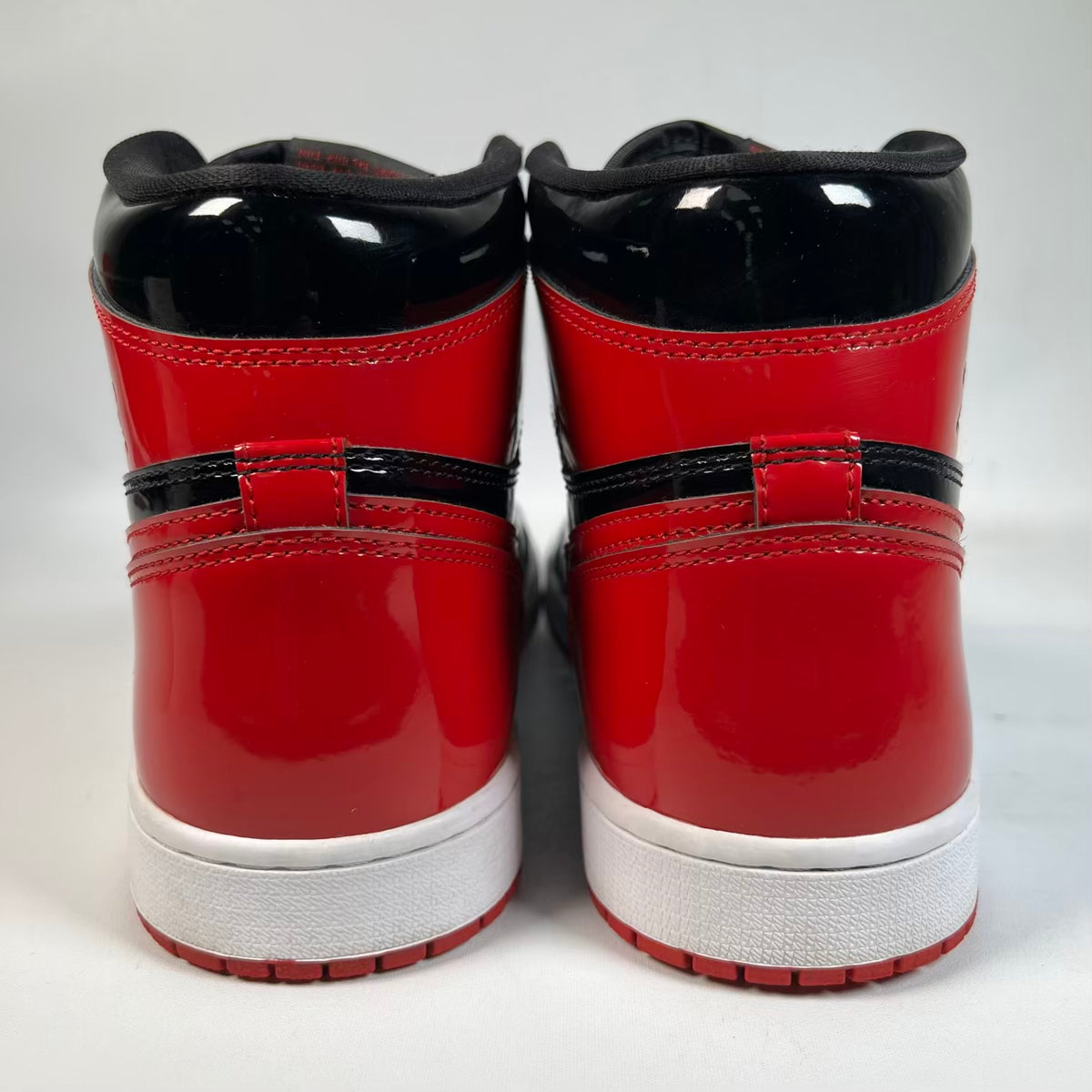 Jordan 1 High Patent Bred (2021) Size 10 USED s23355