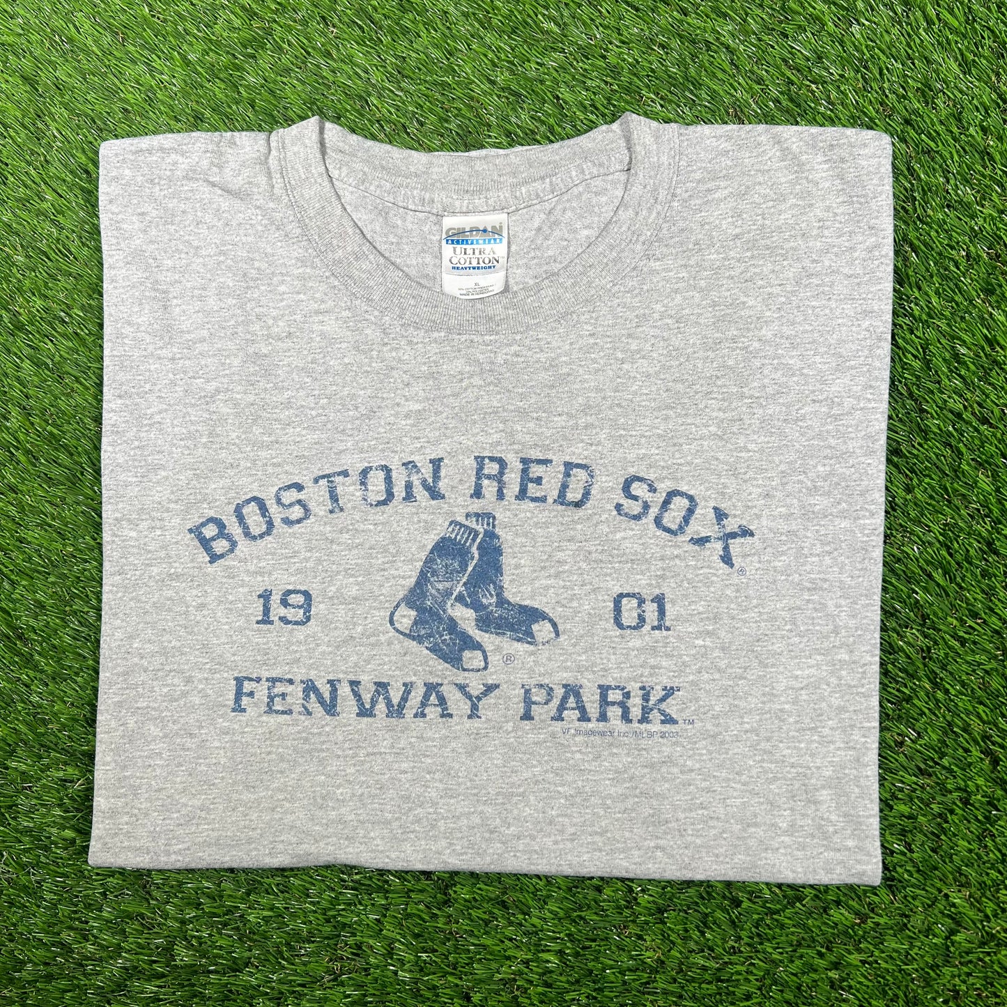 2003 Boston Red Sox Grey Tee Size XL USED v17139
