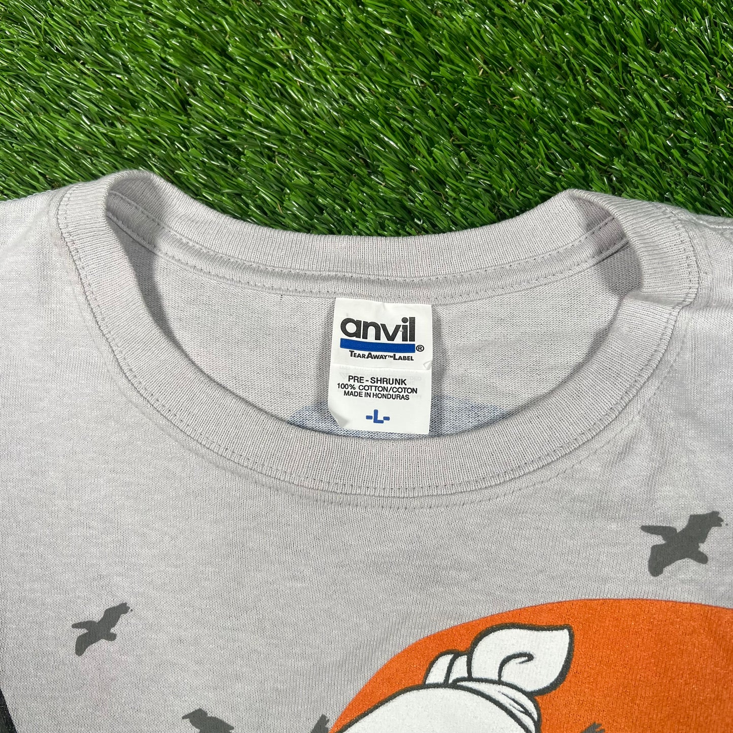 2009 The Hangover Baby Carrier Grey Tee Size Large USED v17717
