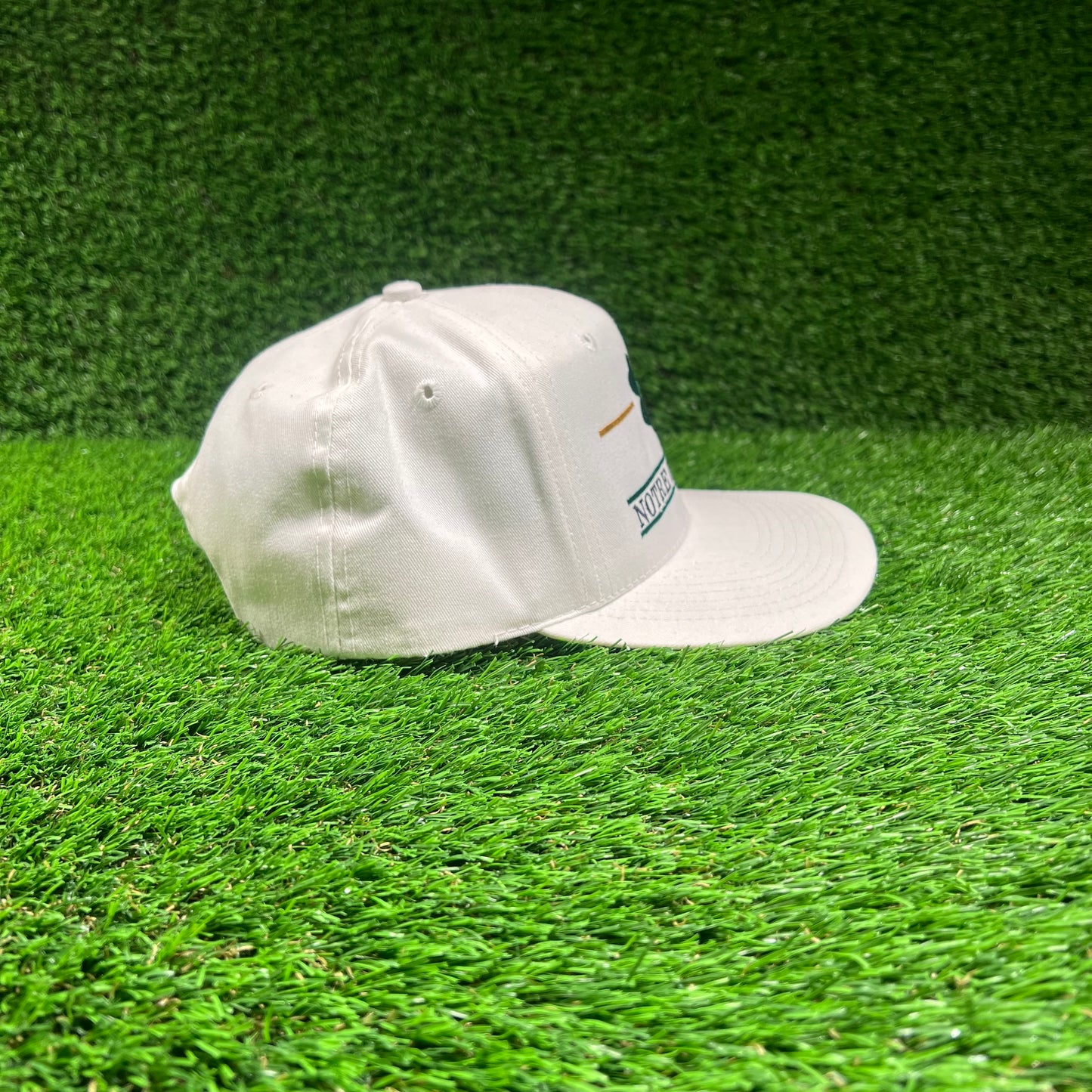 1990s Notre Dame Fighting Irish White Snapback Hat USED v18361
