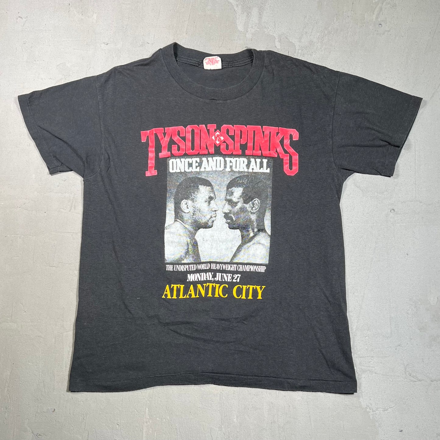 1988 Tyson vs. Spinks Black Tee Size Large USED v19460