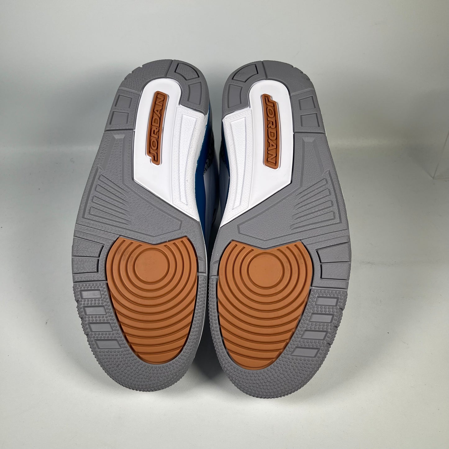 Jordan 3 Wizards Size 11 NEW s15513