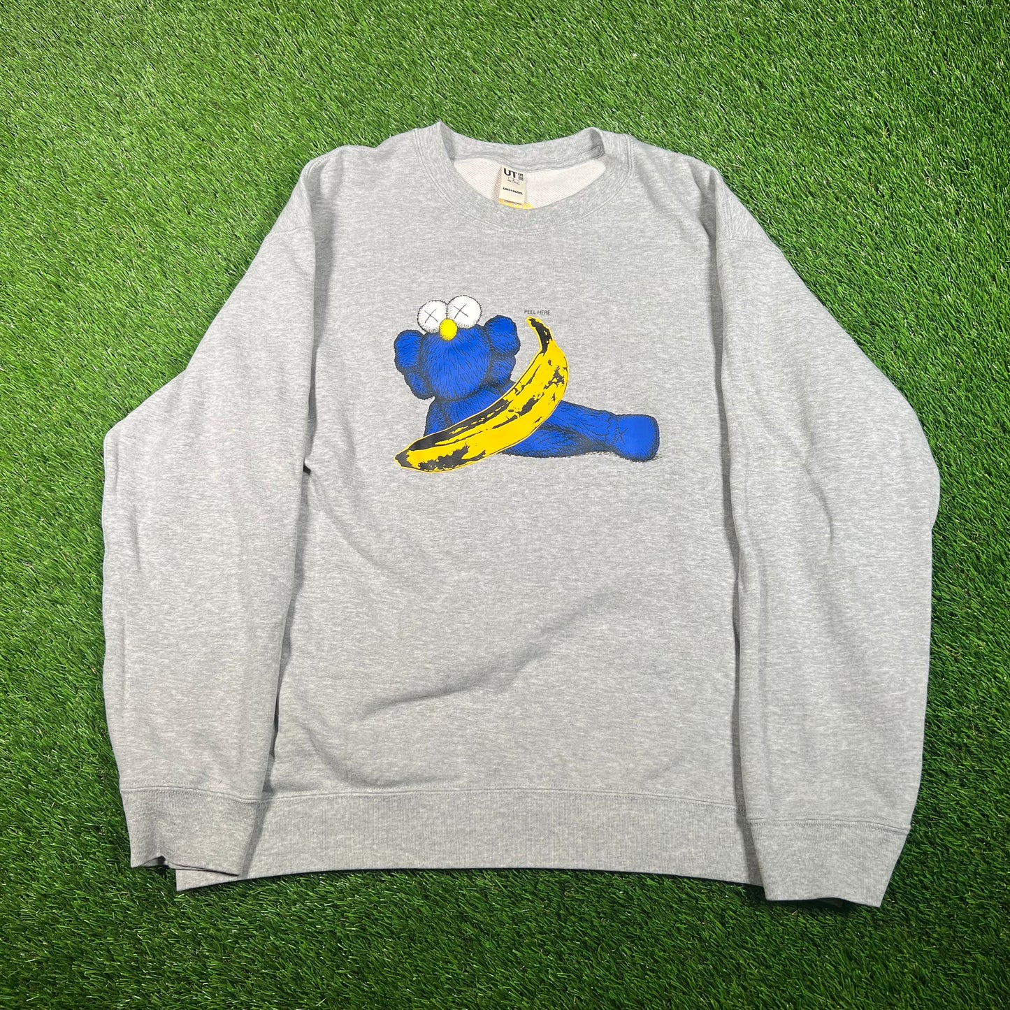 Uniqlo Kaws Warhol BLUE Figure Grey Crewneck Size Large USED x15457